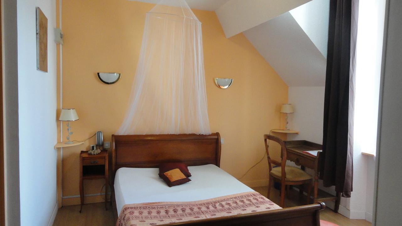 Le Quai 3 Hotel Chateaubriant Luaran gambar